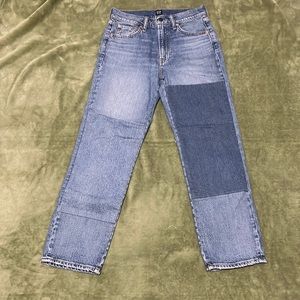 Gap denim size 4 cheeky straight, medium wash